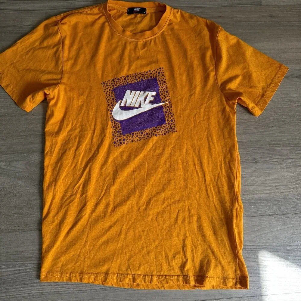 Vintage NIKE Orange Yellow Purple Lakers Shirt Men’s Size‎ Medium VTG